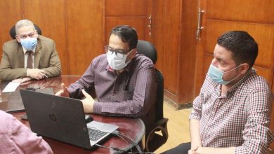 Photo of الغربية يناقش آلية تنفيذ خطة تطعيم العاملين ضد فيروس كورونا بالمديرية والإدارات والمدارس عبر WEBEX