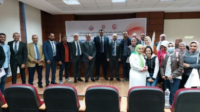 Photo of يوم علمى عن الممارسة الأمنة فى عمليات الولادة القيصرية بكلية الطب جامعة السويس